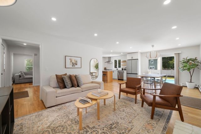 247 Fremont St, Taunton, MA 02780
