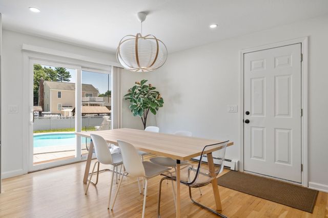 247 Fremont St, Taunton, MA 02780