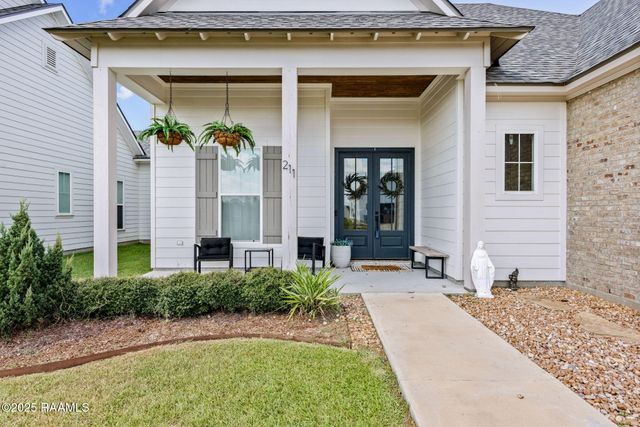 211 Big Lake Run, Youngsville, LA 70592