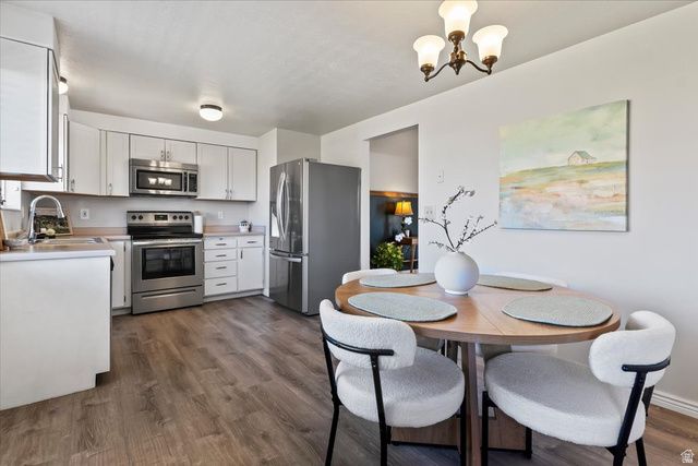 2164 W CAMELOT WAY, West Jordan, UT 84084