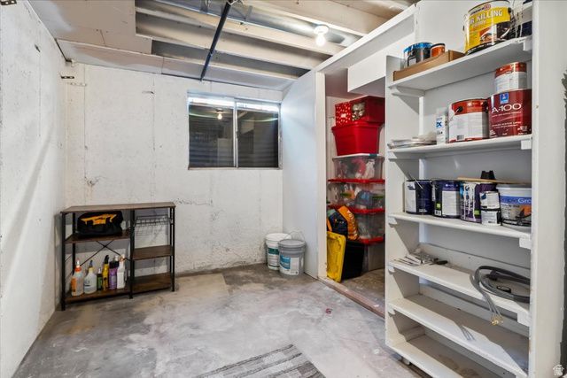 2164 W CAMELOT WAY, West Jordan, UT 84084