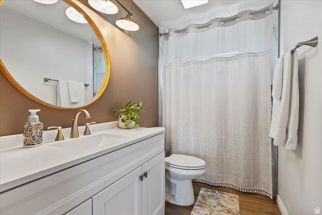 2164 W CAMELOT WAY, West Jordan, UT 84084