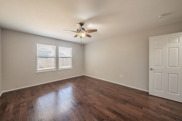 7525 Berrenda Drive, Fort Worth, TX 76131