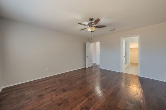 7525 Berrenda Drive, Fort Worth, TX 76131