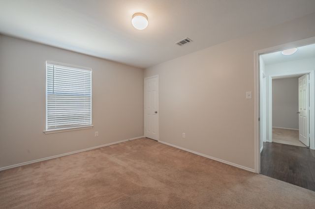 7525 Berrenda Drive, Fort Worth, TX 76131