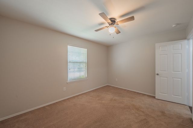 7525 Berrenda Drive, Fort Worth, TX 76131