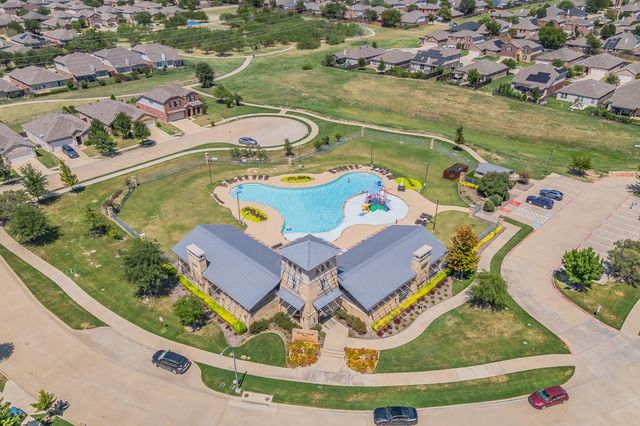 7525 Berrenda Drive, Fort Worth, TX 76131