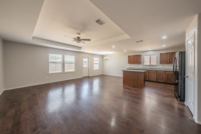 7525 Berrenda Drive, Fort Worth, TX 76131