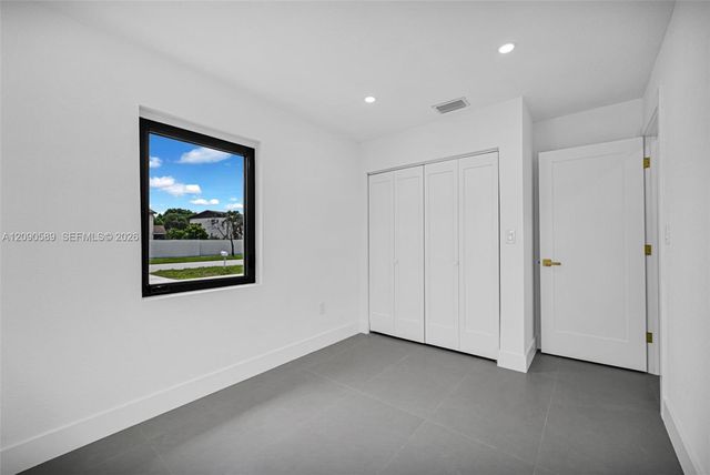 19301 NW 52nd Avenue, Miami Gardens, FL 33055