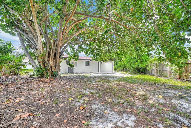 19301 NW 52nd Avenue, Miami Gardens, FL 33055