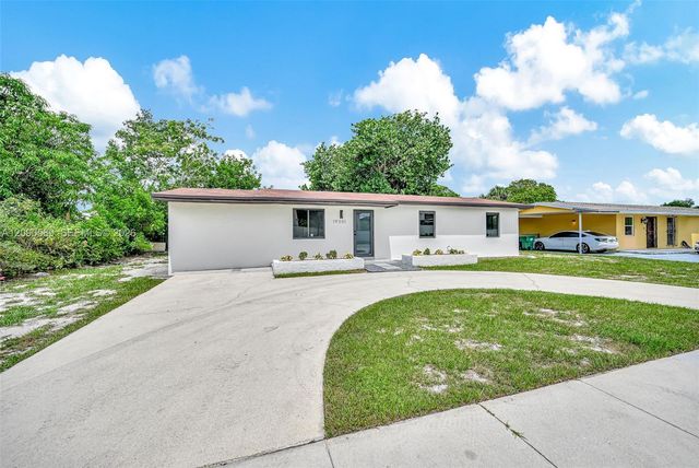 19301 NW 52nd Avenue, Miami Gardens, FL 33055