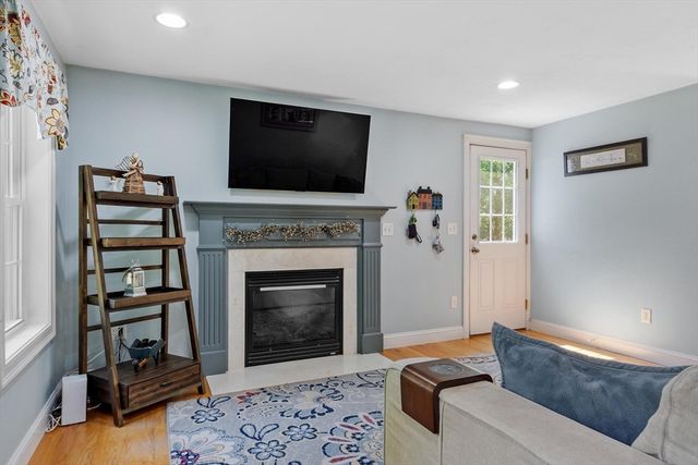 3 Sydney Lane, Westford, MA 01886