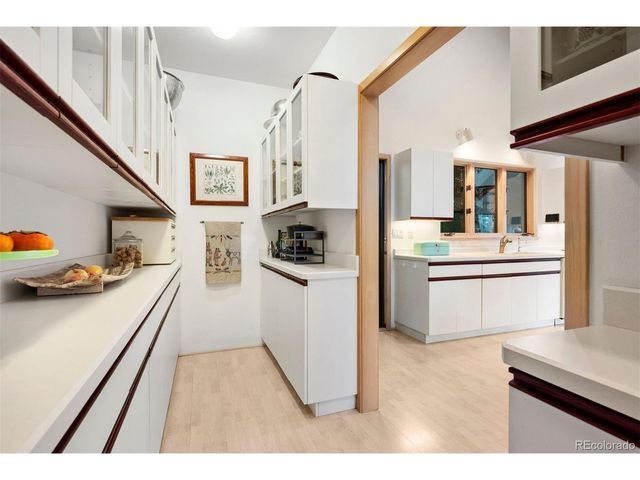 33901 Stagecoach Blvd, Evergreen, CO 80439