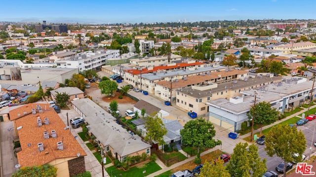 245 E Buckthorn Street, Inglewood, CA 90301