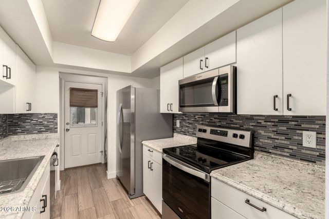 3136 N 38TH Street 10, Phoenix, AZ 85018