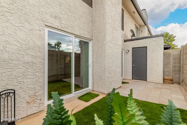 3136 N 38TH Street 10, Phoenix, AZ 85018