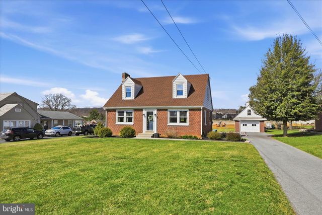 477 W MAIN ST, Mountville, PA 17554