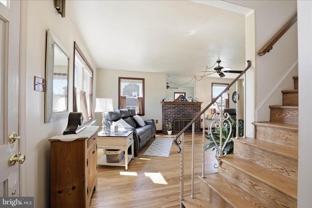 477 W MAIN ST, Mountville, PA 17554