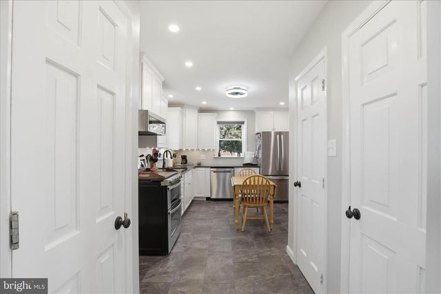 477 W MAIN ST, Mountville, PA 17554