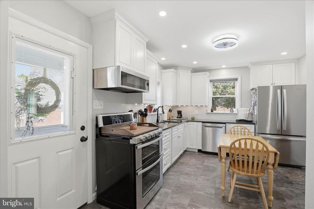 477 W MAIN ST, Mountville, PA 17554