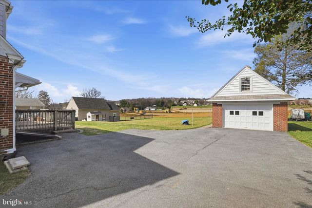 477 W MAIN ST, Mountville, PA 17554