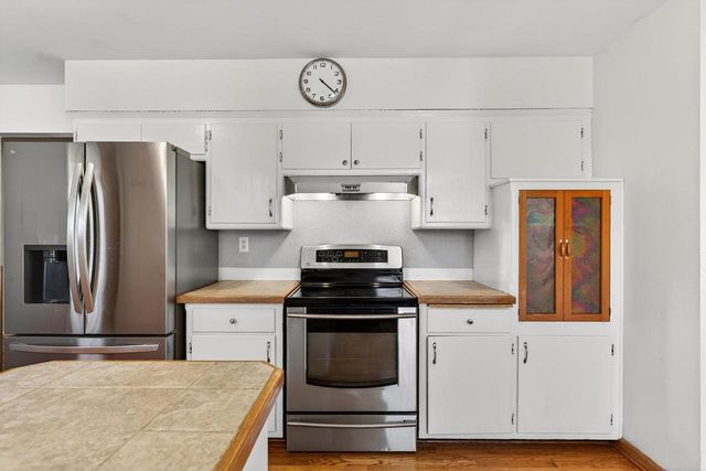 5811 Ester PLACE, Brown Deer, WI 53223