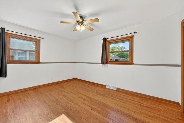 5811 Ester PLACE, Brown Deer, WI 53223