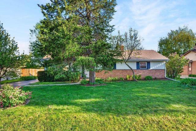 5811 Ester PLACE, Brown Deer, WI 53223