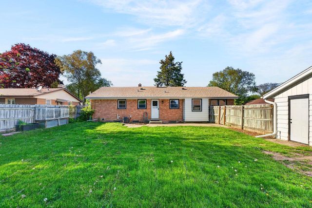 5811 Ester PLACE, Brown Deer, WI 53223