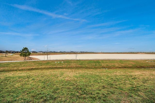 1310 Bison View Lane, Sealy, TX 77474