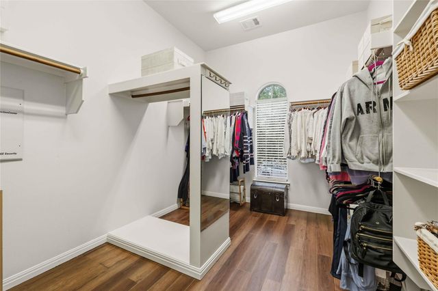 15200 Spillman Ranch LOOP, Austin, TX 78738