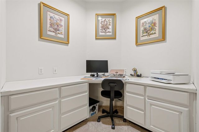 15200 Spillman Ranch LOOP, Austin, TX 78738