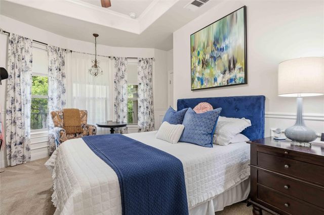 15200 Spillman Ranch LOOP, Austin, TX 78738