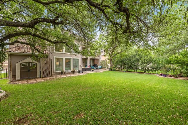 15200 Spillman Ranch LOOP, Austin, TX 78738