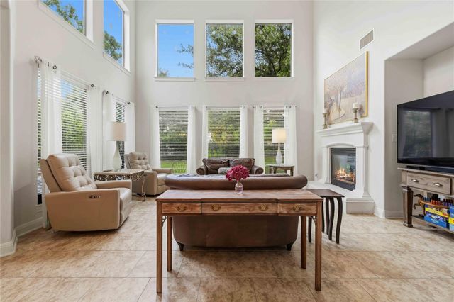 15200 Spillman Ranch LOOP, Austin, TX 78738