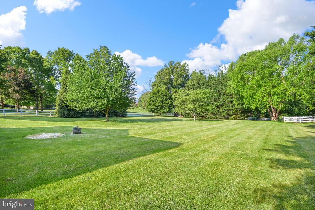 Image 21 of property listing at 4730 CALEB WOOD CT, Mount Airy, MD 21771