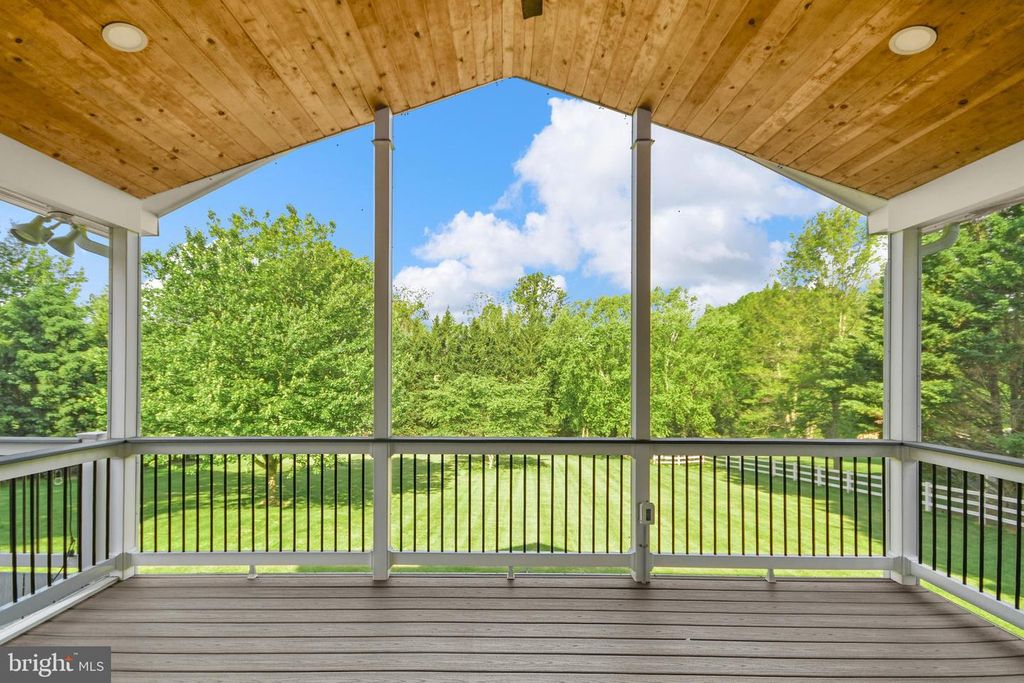 Image 23 of property listing at 4730 CALEB WOOD CT, Mount Airy, MD 21771