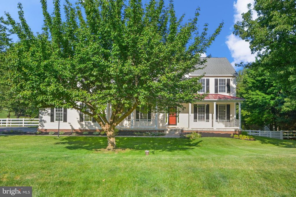 Image 37 of property listing at 4730 CALEB WOOD CT, Mount Airy, MD 21771
