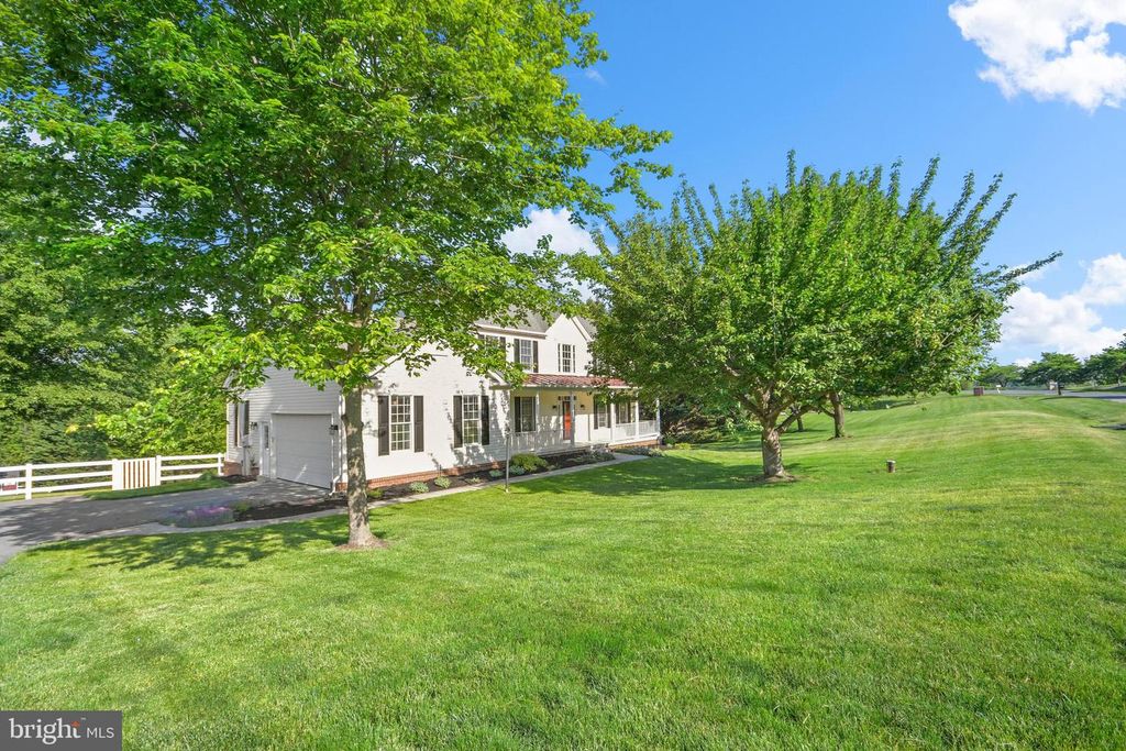 Image 38 of property listing at 4730 CALEB WOOD CT, Mount Airy, MD 21771