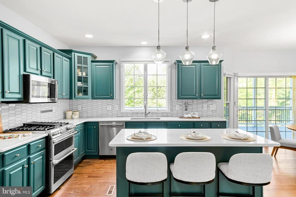 Image 6 of property listing at 4730 CALEB WOOD CT, Mount Airy, MD 21771