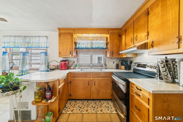 75 Lawndale Avenue, Bristol, CT 06010
