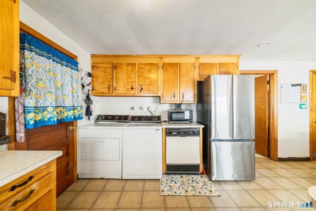 75 Lawndale Avenue, Bristol, CT 06010