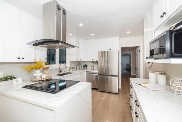 3803 Hamilton Way, Redwood City, CA 94062