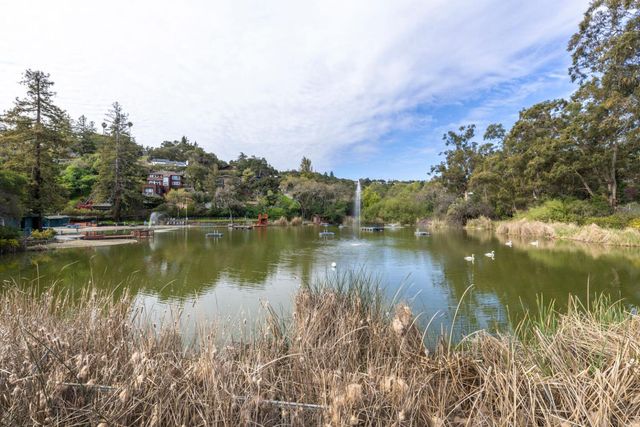 3803 Hamilton Way, Redwood City, CA 94062