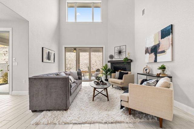 223 Baldovino SKWY, Lakeway, TX 78738