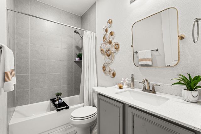 223 Baldovino SKWY, Lakeway, TX 78738