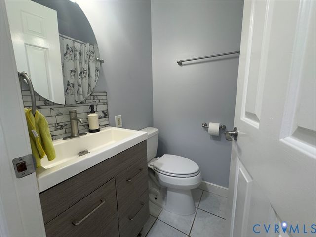 10330 W Providence Rd, Chesterfield, VA 23236