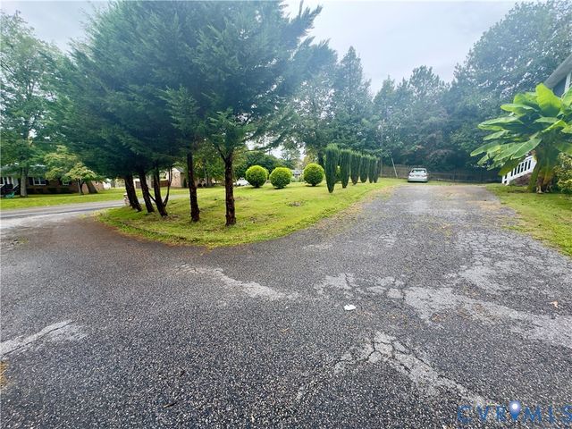 10330 W Providence Rd, Chesterfield, VA 23236
