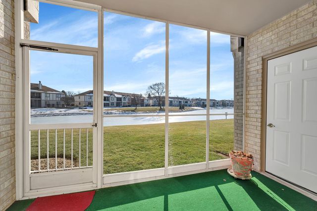 6413 Pine Trail Lane 2, Tinley Park, IL 60477