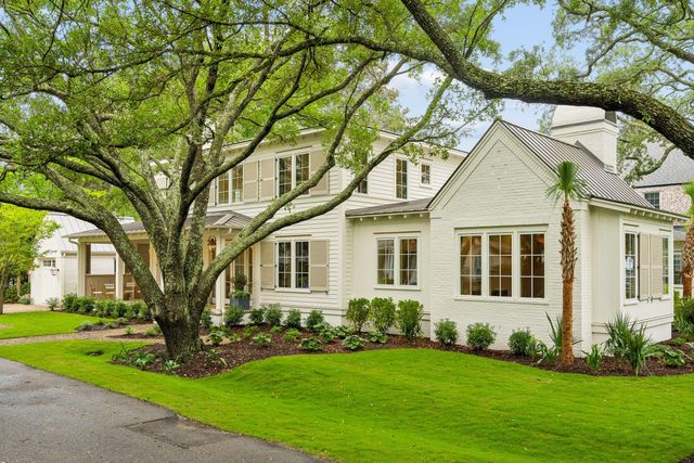 1323 Wayne Street, Mount Pleasant, SC 29464